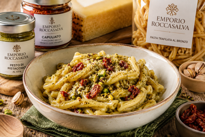 Pasta con pesto di pistacchio e capuliato: la ricetta siciliana cremosa e pronta in 15 minuti